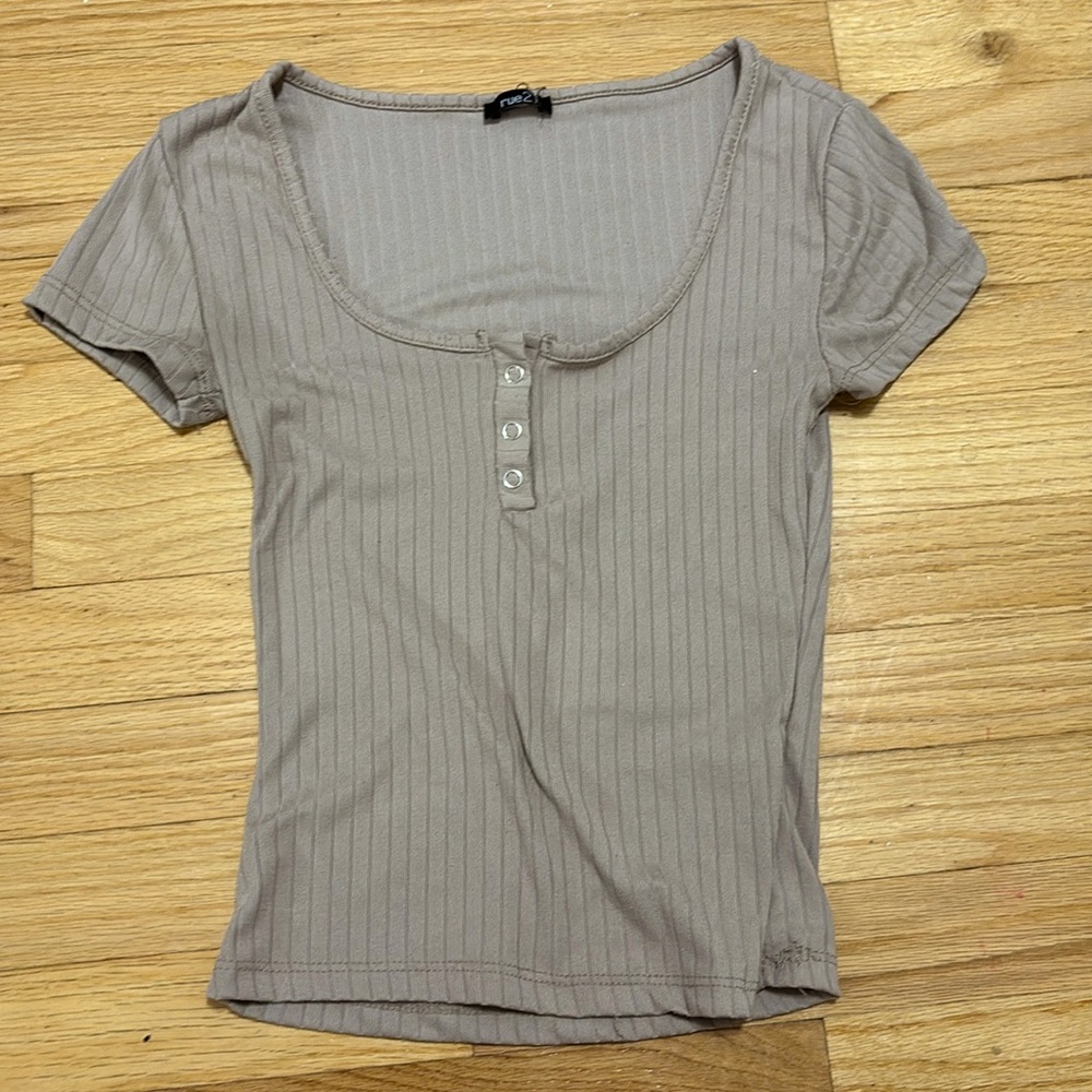 Forever 21 Rib-Knit Buttoned Baby Tee brown